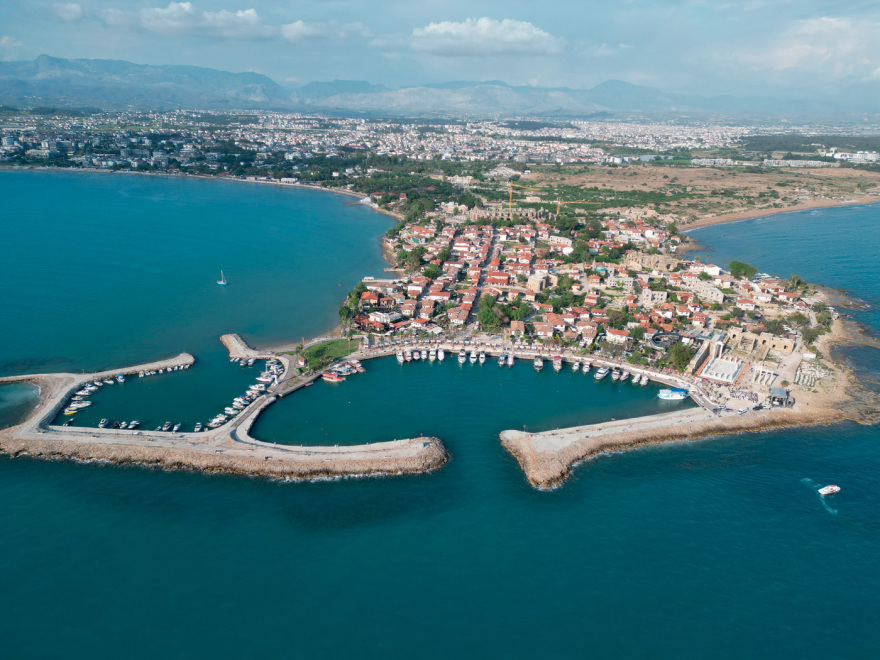Από την Κρήτη στη Σίδη - ένα τραπέζι δρόμος