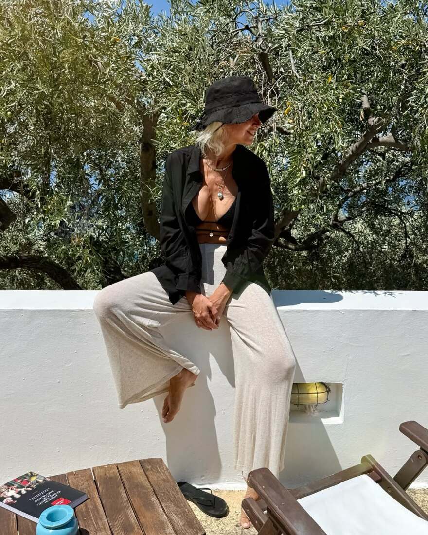 Η Χριστίνα Κοντοβά απολαμβάνει το καλοκαίρι στη Σκόπελο - Δείτε τις φωτογραφίες