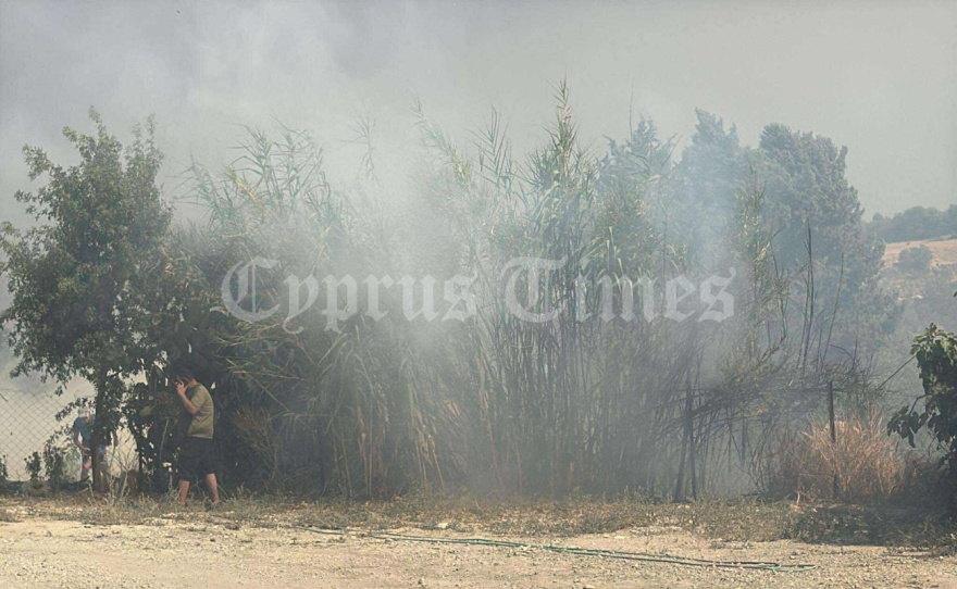 Μεγάλη φωτιά στην Κύπρο - Εκκενώνουν τα σπίτια τους οι κάτοικοι της Βάσας, δείτε βίντεο 