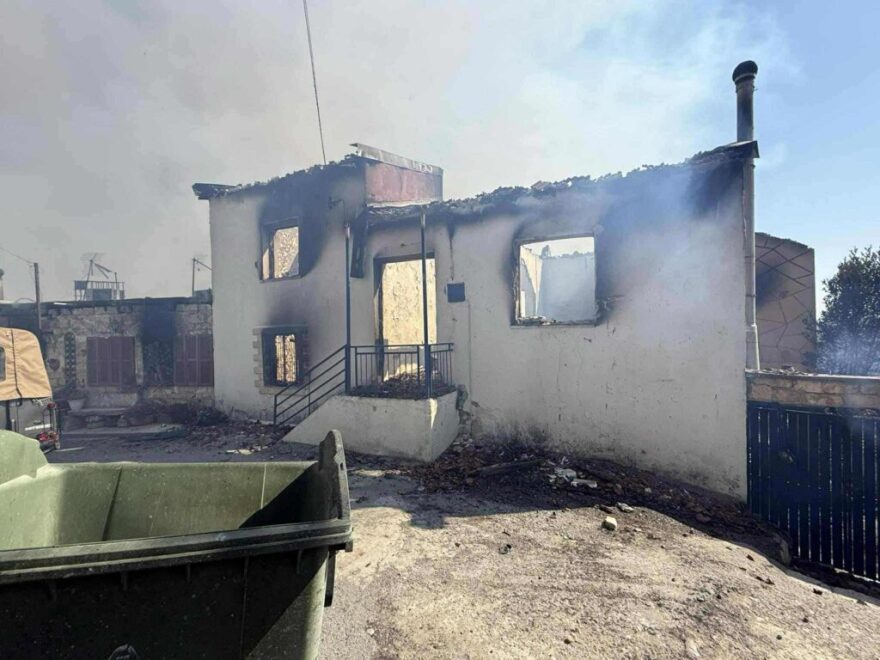Πύρινη κόλαση στην Κύπρο με έναν νεκρό - Απεγκλωβίστηκαν με ασφάλεια δεκάδες άτομα, στέλνει ενισχύσεις η Ισπανία