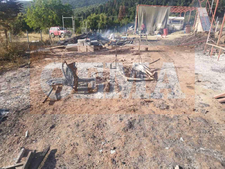 Το σημείο από το οποίο ξεκίνησε η πυρκαγιά στον Φενεό - Έκοβαν μέταλλα με τροχό εν μέσω καύσωνα, δείτε φωτογραφίες