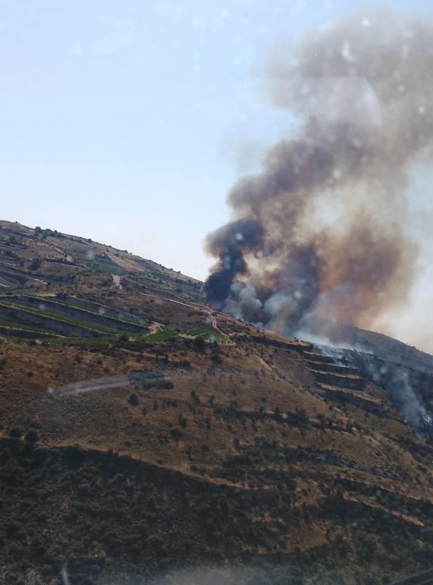 Μικρές εστίες και αναζωπυρώσεις στην Κύπρο - Δύο νεκροί και 100 τετραγωνικά χιλιόμετρα καμένη γη
