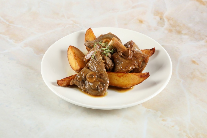 Τα πλοία που μας ταξιδεύουν στις πλούσιες γεύσεις της Κρήτης