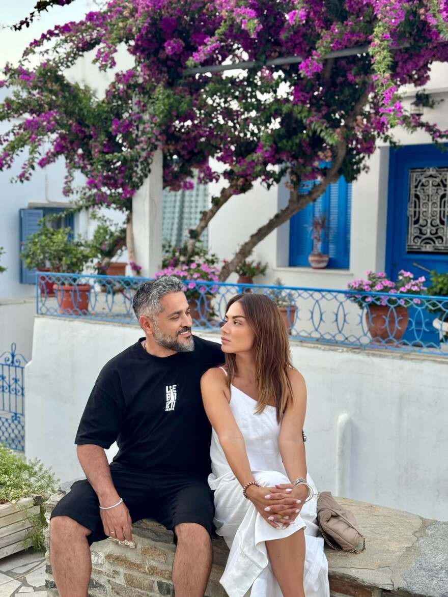  Βάσω Λασκαράκη - Λευτέρης Σουλτάτος: Οι φωτογραφίες τους από το ταξίδι στην Τήνο