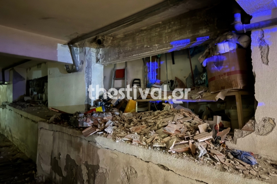 Ισχυρή έκρηξη σε πολυκατοικία στη Θεσσαλονίκη – Μεγάλες καταστροφές σε γύρω κτίρια
