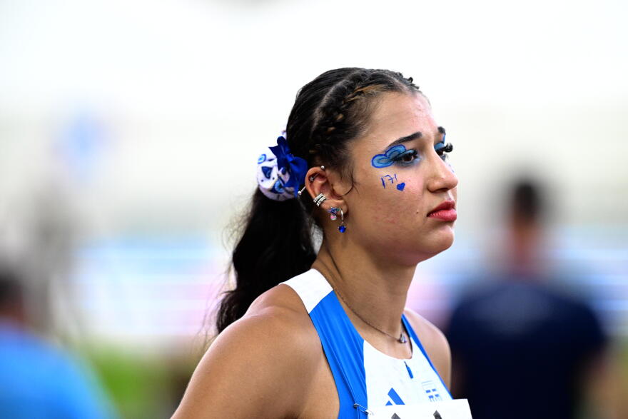 «Διέλυσε» το πανελλήνιο ρεκόρ Κ-23 στο έπταθλο και έκλαψε η Ντραγκομίροβα - Βίντεο, φωτογραφίες