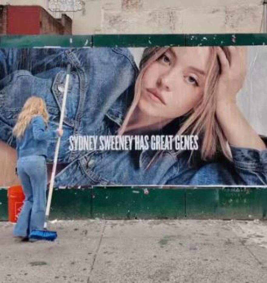 Σίντνεϊ Σουίνι: Η πρώτη δημόσια εμφάνιση μετά τις κατηγορίες περί «ναζιστικής προπαγάνδας» για τη νέα της διαφήμιση