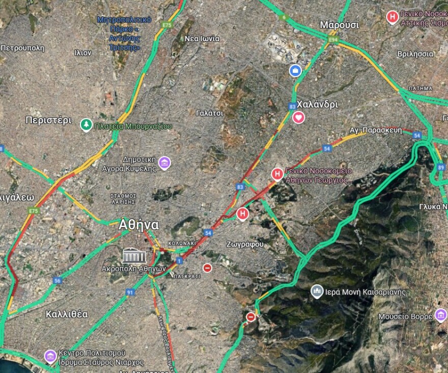 Φωτιά στους πρόποδες του Υμηττού - Άνοιξαν η περιφερειακή Υμηττού και η Κατεχάκη