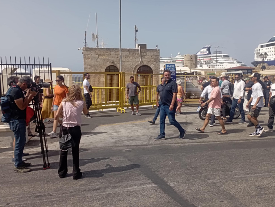 Ρόδος: Επεισόδια στο λιμάνι για την άφιξη Ισραηλινών τουριστών – Μέτρα ασφαλείας και προσαγωγές