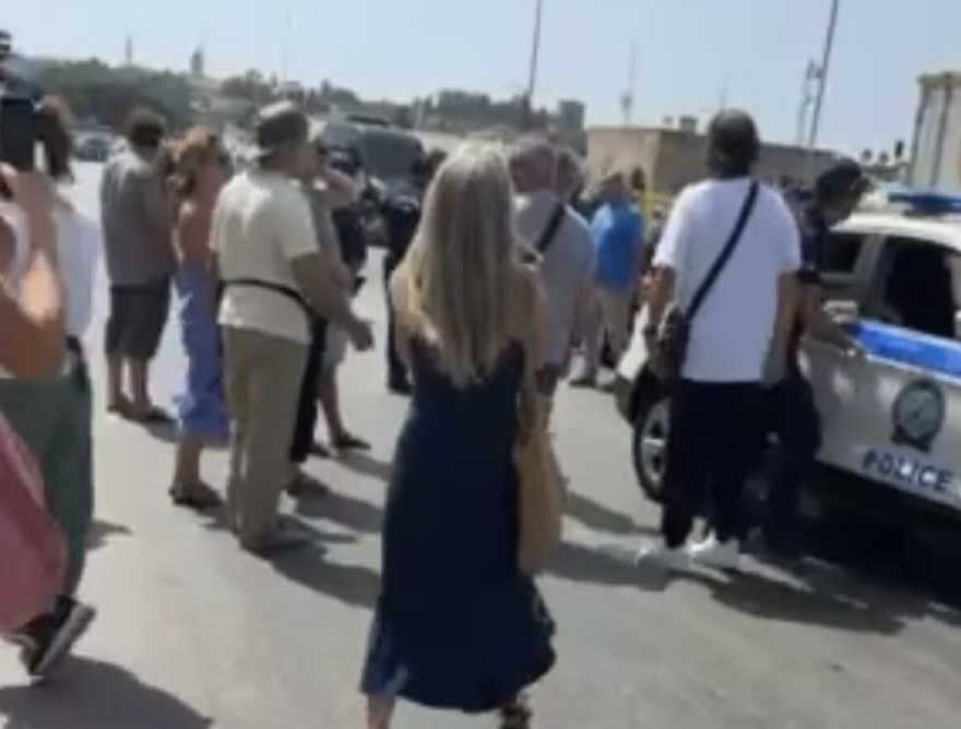 Ρόδος: Επεισόδια στο λιμάνι για την άφιξη Ισραηλινών τουριστών – Μέτρα ασφαλείας και προσαγωγές