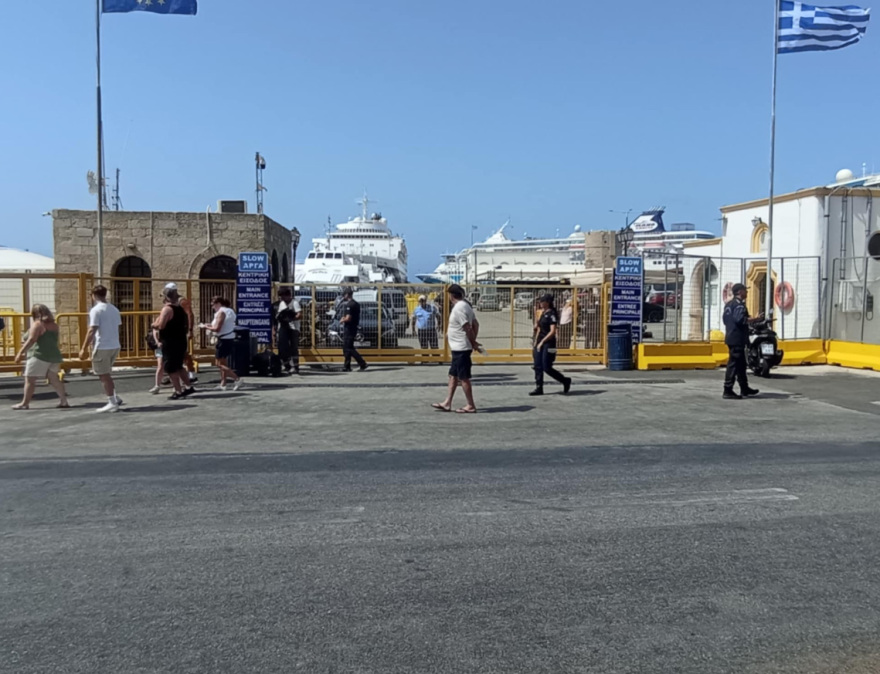 Ρόδος: Επεισόδια στο λιμάνι για την άφιξη Ισραηλινών τουριστών – Μέτρα ασφαλείας και προσαγωγές