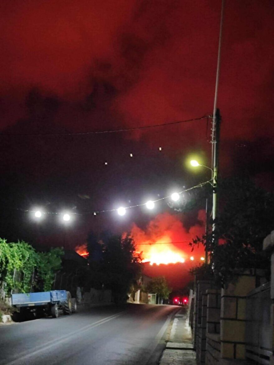 Καλύτερη η εικόνα της φωτιάς στη Μεσσηνία - Φόβοι για αναζωπυρώσεις στα Κύθηρα