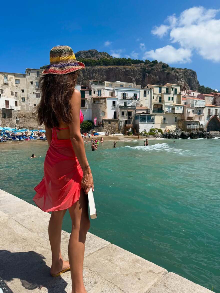 Άννα Πρέλεβιτς: Το φωτογραφικό άλμπουμ από τις διακοπές με τον Νικήτα Νομικό στη Σικελία
