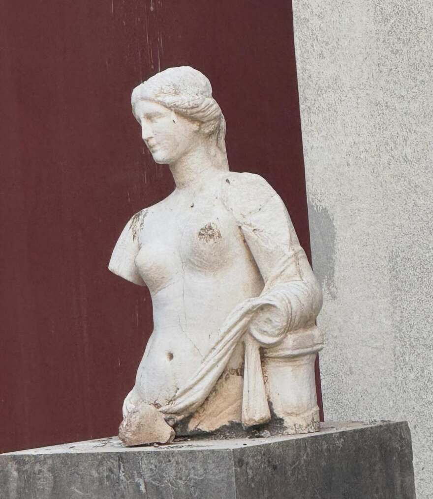 Η Νταϊάν φον Φίρστενμπεργκ έκανε διακοπές στα ελληνικά νησιά - Οι αναρτήσεις της από Σπέτσες, Σίφνο, Νίσυρο και Κω