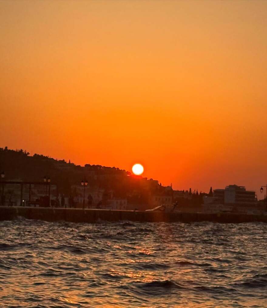 Η Νταϊάν φον Φίρστενμπεργκ έκανε διακοπές στα ελληνικά νησιά - Οι αναρτήσεις της από Σπέτσες, Σίφνο, Νίσυρο και Κω