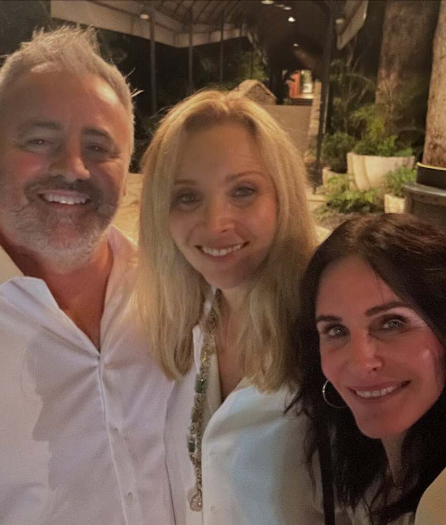 «Θαύμαζα αυτό το άτομο, από την ημέρα που το γνώρισα» γράφει η Κόρτνεϊ Κοξ για τα γενέθλια της Λίζα Κούντροου