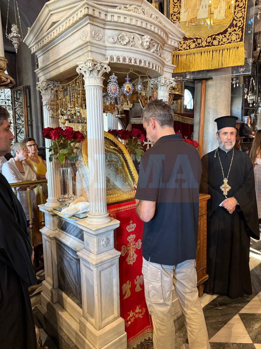 Kyriakos Mitsotakis: In Panagia of Tinos with Djokovic - they worshiped the image of Megalochari