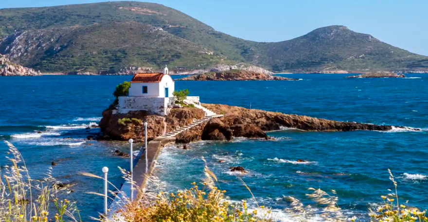 Λέρος: Μια άλλη ματιά στις διακοπές σε ένα ελληνικό νησί