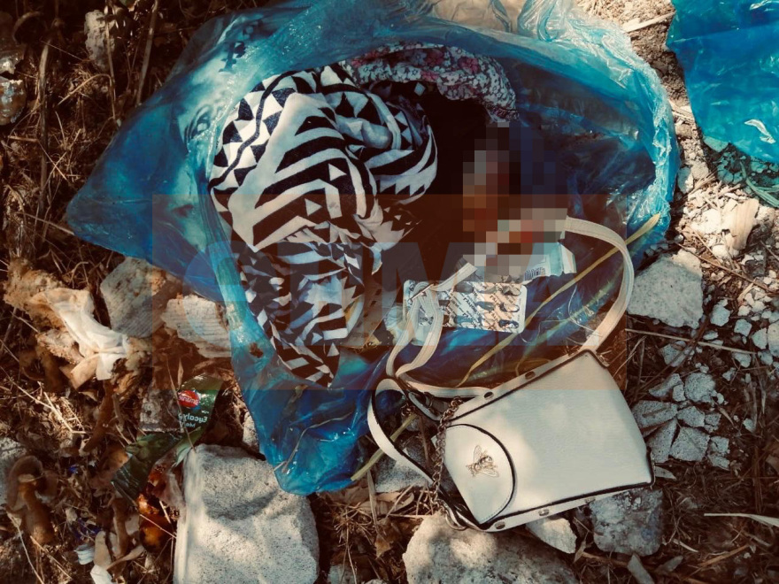 Φωτογραφίες ντοκουμέντο: Πρώτα πέταξε το παιδί, μετά τα ρούχα της και έπειτα η Αλγερινή προσπάθησε να διαφύγει