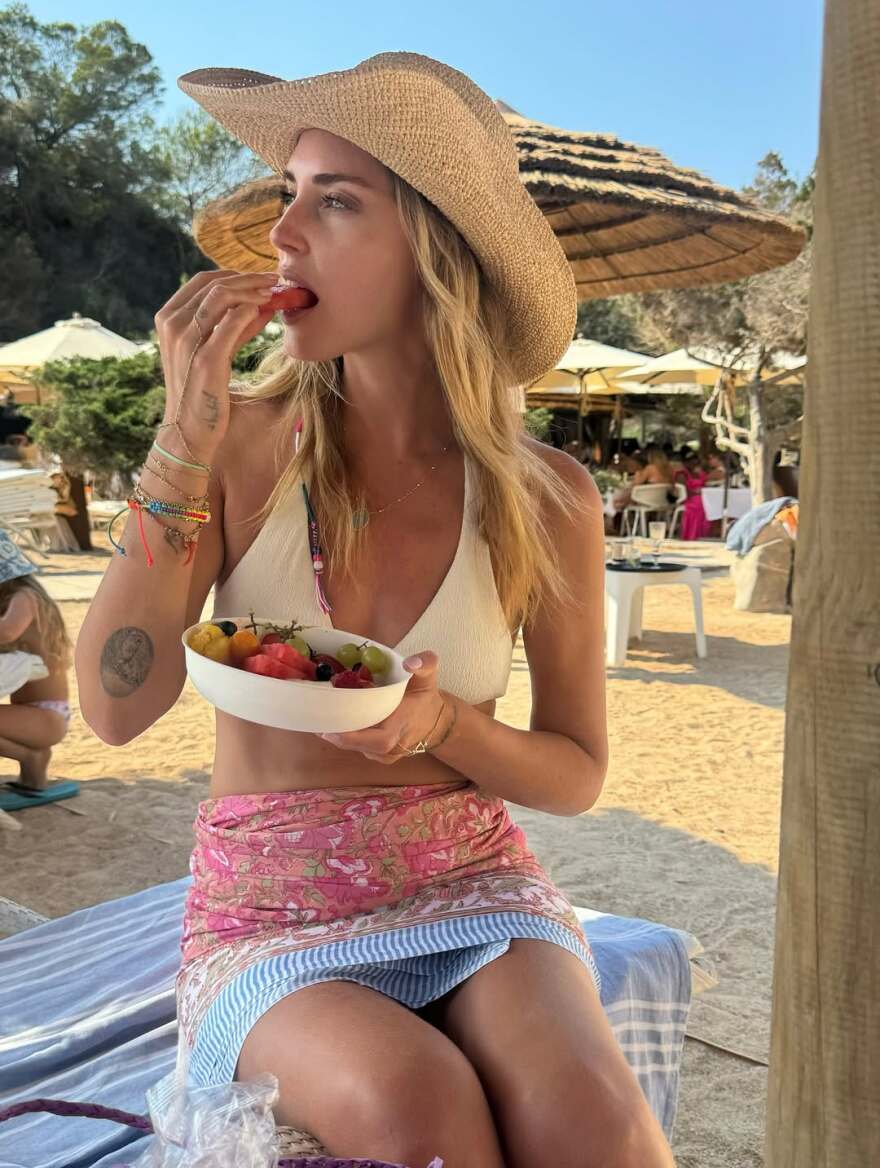 Κιάρα Φεράνι: Το φωτογραφικό άλμπουμ από τις διακοπές της στην Ίμπιζα