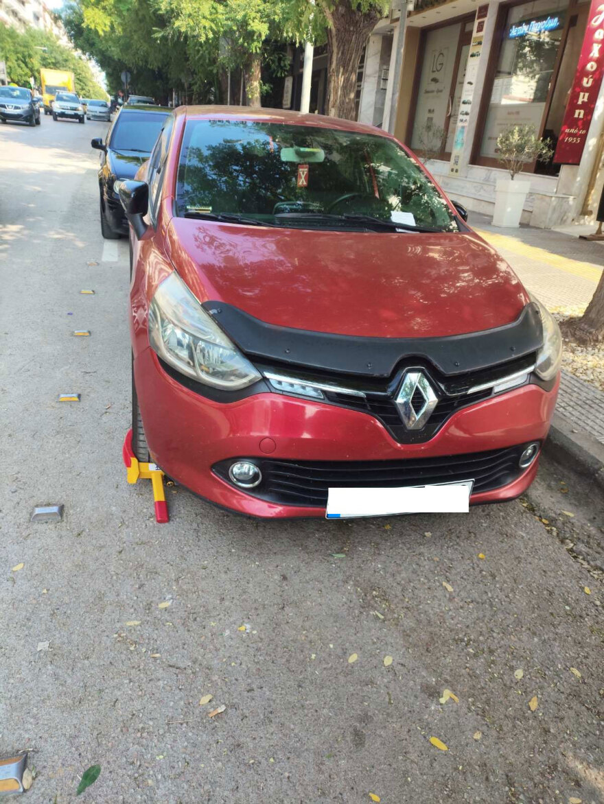 Δαγκάνες για την παράνομη στάθμευση από σήμερα στη Θεσσαλονίκη - Δείτε φωτογραφίες
