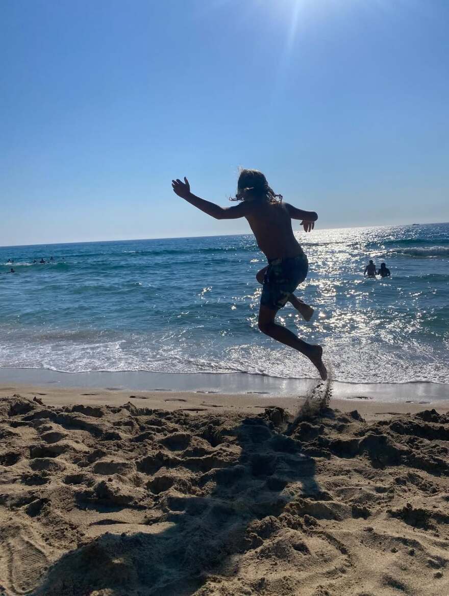 Η Κατερίνα Καραβάτου κάνει διακοπές στα Χανιά με τα παιδιά της