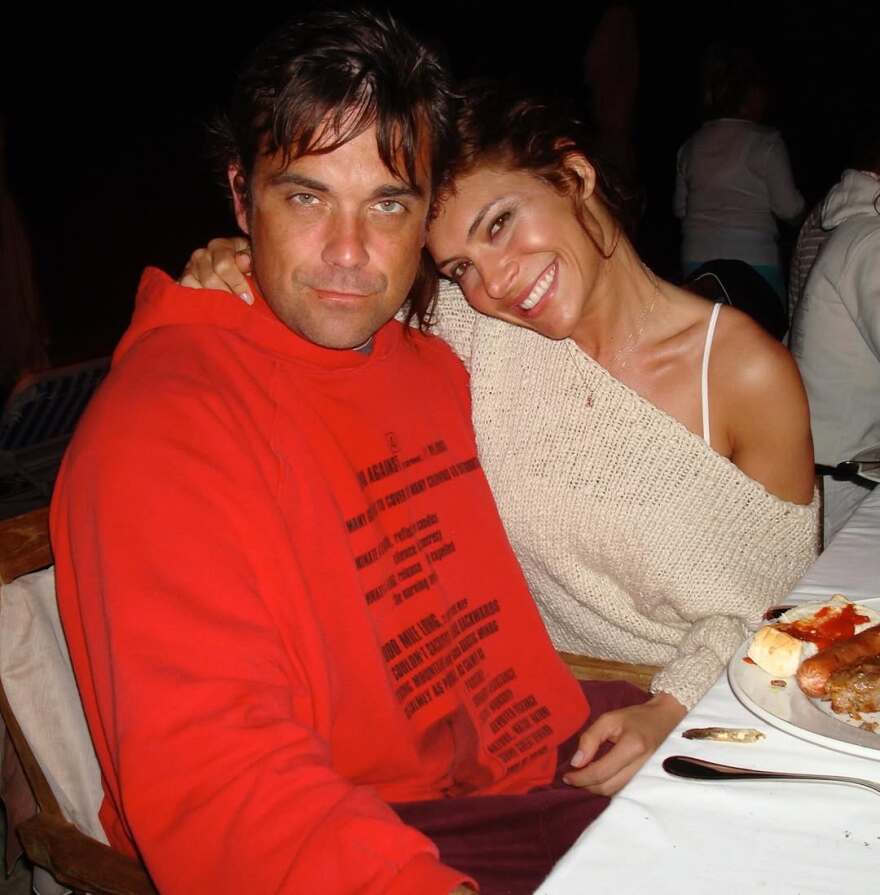 Ο Ρόμπι Γουίλιαμς και η Άιντα Φιλντ συμπλήρωσαν 15 χρόνια γάμου - Η ανάρτηση του τραγουδιστή