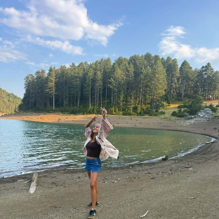 Φίλιππος Μιχόπουλος – Κωνσταντίνα Ευριπίδου: Το πρώτο κοινό στιγμιότυπο από τις καλοκαιρινές τους διακοπές