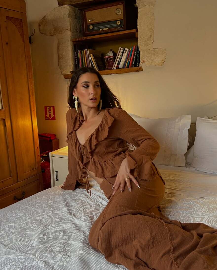 Evangelia: Οι πόζες της στην παραλία - Δείτε τα στιγμιότυπα που μοιράστηκε