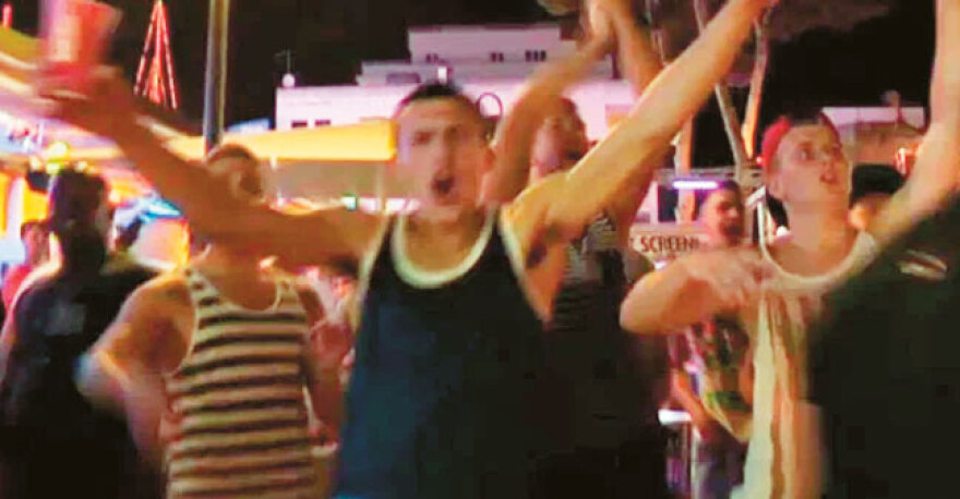 No panties in Zante: Oι διακοπές της ακολασίας των -κυρίως Άγγλων- τουριστών, δείτε βίντεο