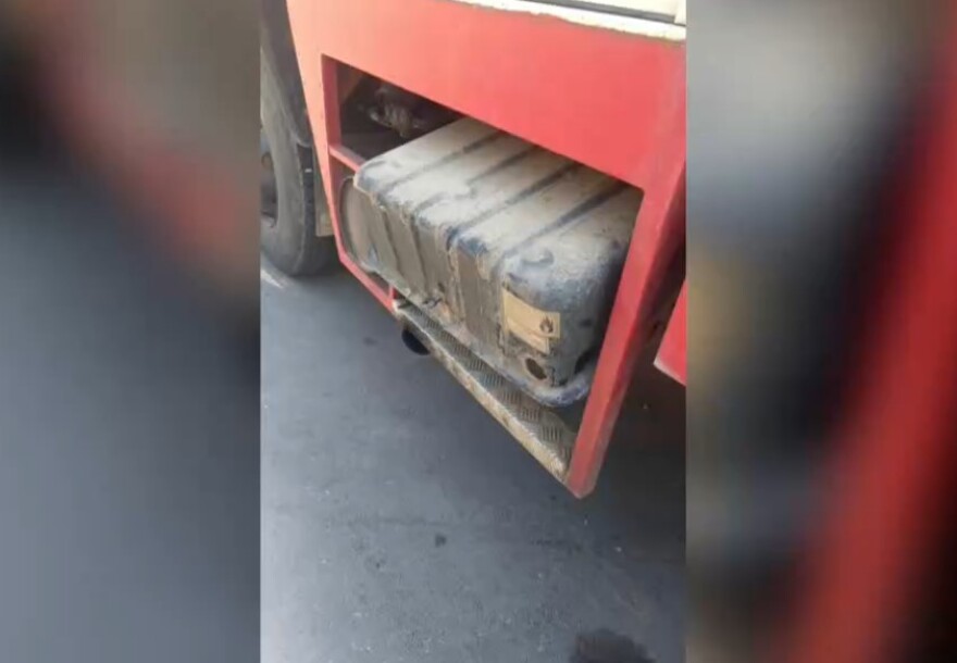 Έκλεψαν μπαταρία από πυροσβεστικό όχημα στη Θεσσαλονίκη - Είχε συνδράμει στη μεγάλη φωτιά στη Βόλβη