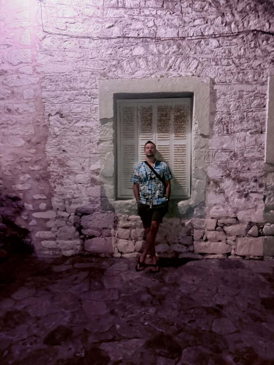 Τάσος Ιορδανίδης - Θάλεια Ματίκα: Το φωτογραφικό άλμπουμ από τις διακοπές τους στη Μάνη