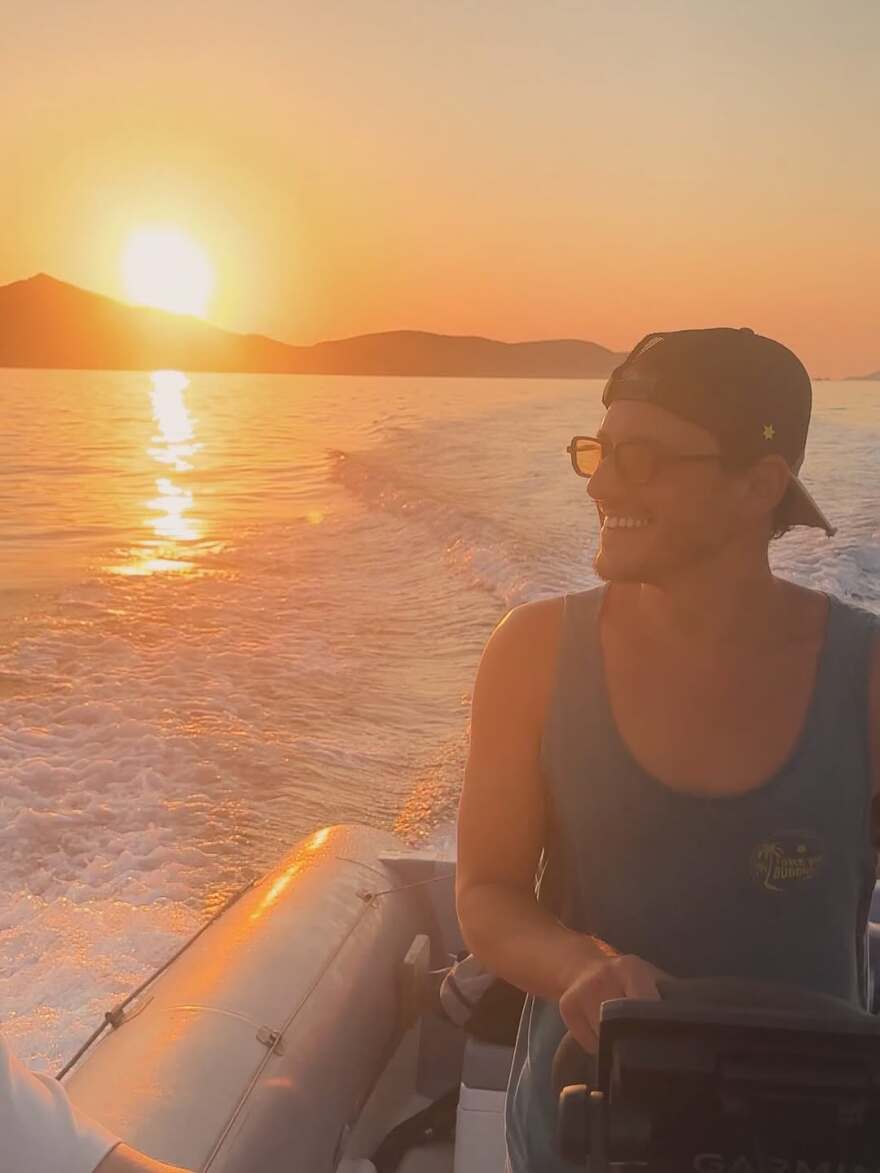 Σταύρος Σβήγκος: Γίνομαι ξανά τριάντα, γράφει για τα 40ά του γενέθλια ποζάροντας με τη Γιολάντα Καλογεροπούλου 