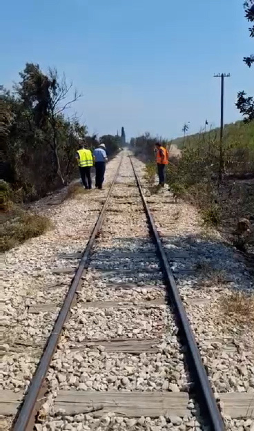 Φωτιά στην Αχαΐα: Ζημιές στον σιδηρόδρομο από τη μεγάλη πυρκαγιά – Εκτός λειτουργίας δύο στάσεις