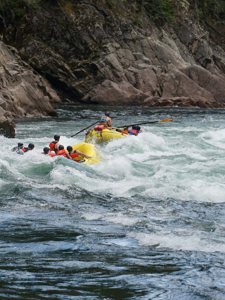 Η Ευγενία Σαμαρά έκανε rafting στον Καναδά - «Εδώ, ζω τη ζωούλα μου στον πιο ορμητικό ποταμό που έχω βουτήξει»
