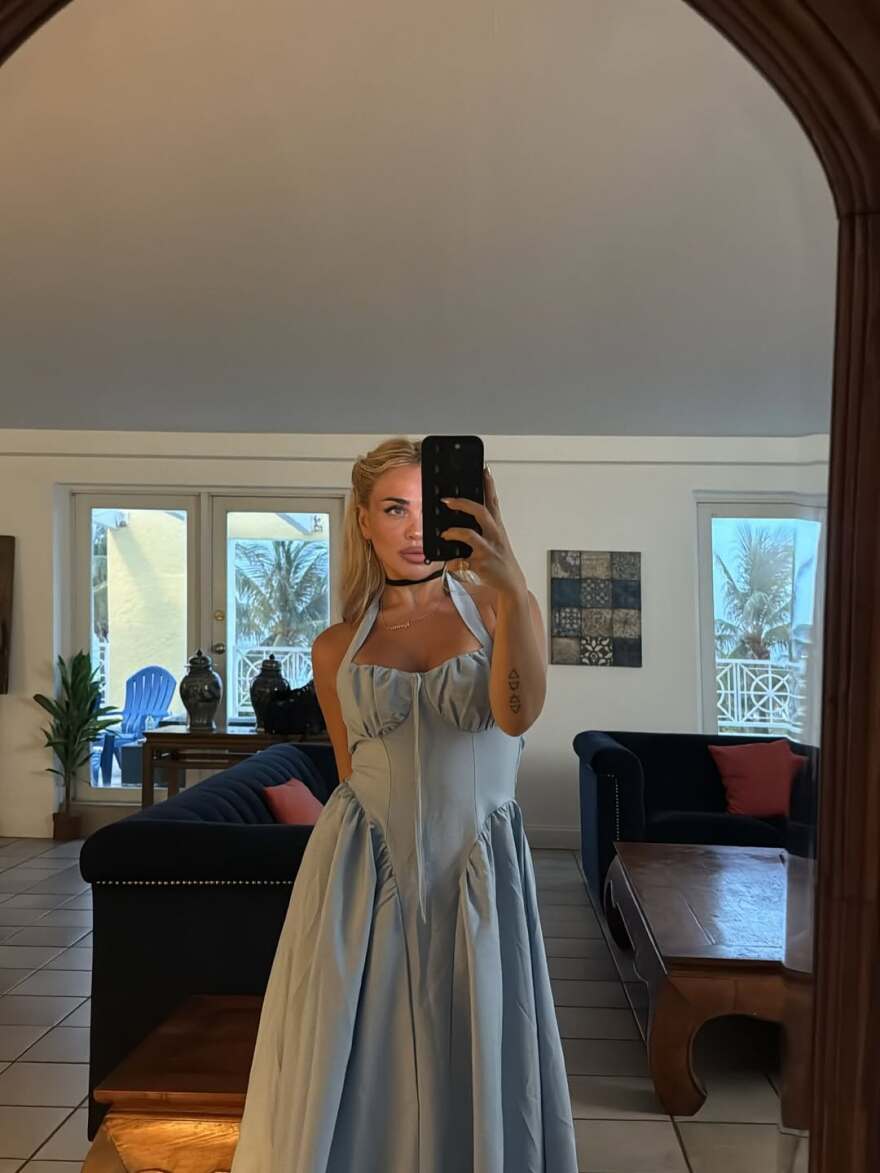 Φωτογραφίες: Η Κόνι Μεταξά ταξίδεψε στη Φλόριντα