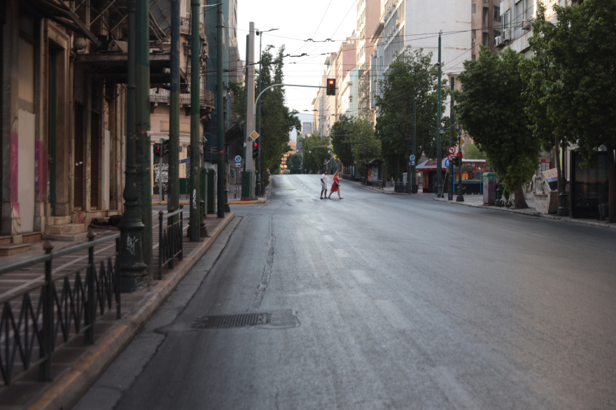 Άδειο και έρημο το κέντρο της Αθήνας - Δείτε φωτογραφίες