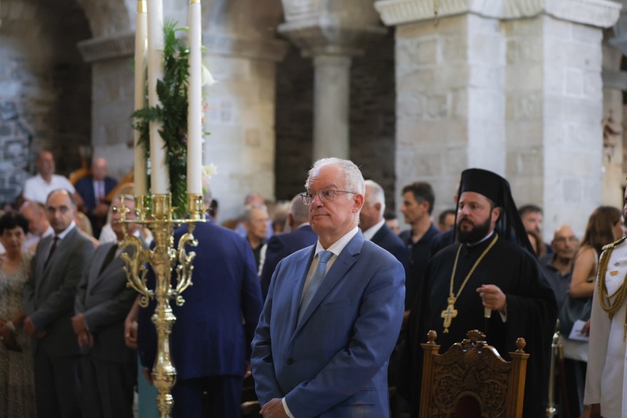 Δεκαπενταύγουστος: Με λαμπρότητα ο εορτασμός στην Παναγία της Τήνου