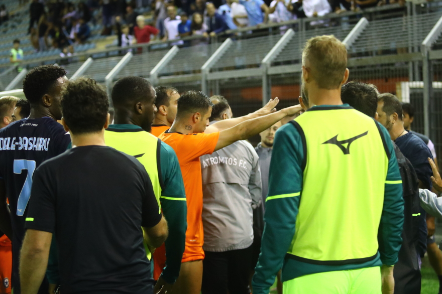 Ένταση στο γήπεδο, ξύλο στη φυσούνα και κόκκινες κάρτες στο φιλικό παιχνίδι της Λάτσιο με τον Ατρόμητο - Φωτογραφίες 