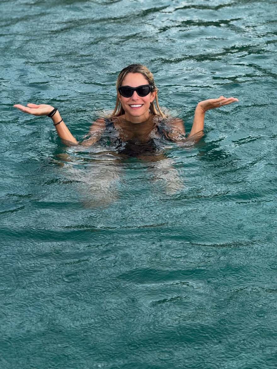 Δούκισσα Νομικού: Οι βουτιές της στη βροχή - «Μετά έρχεται πάντα το ουράνιο τόξο», γράφει