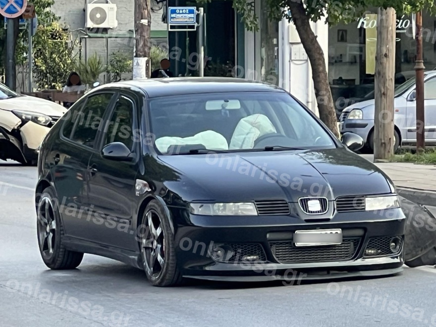 Τροχαίο στη Λάρισα, γυναίκα με το παιδί της μεταφέρθηκαν στο νοσοκομείο