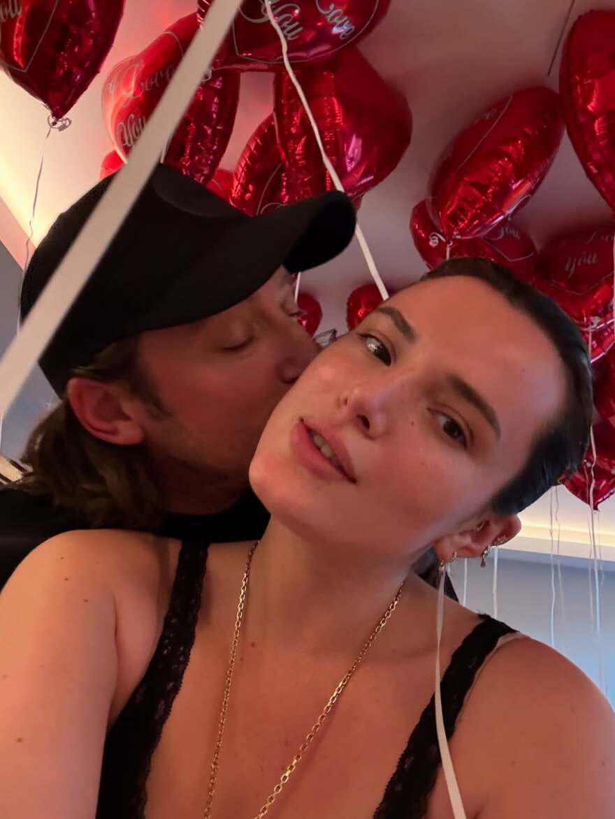 Η Μπέλα Θορν έκανε πρόταση γάμου στον σύντροφό της - Δείτε φωτογραφίες και βίντεο