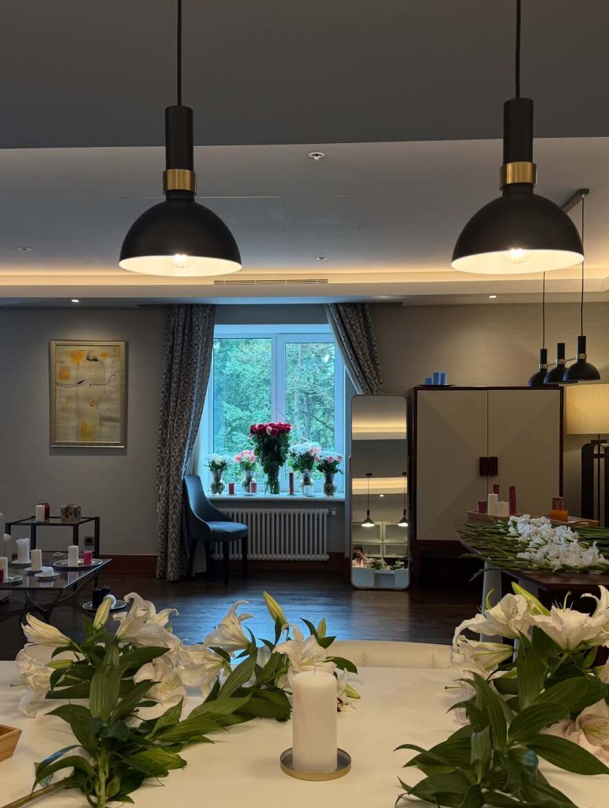 Η Μπέλα Θορν έκανε πρόταση γάμου στον σύντροφό της - Δείτε φωτογραφίες και βίντεο