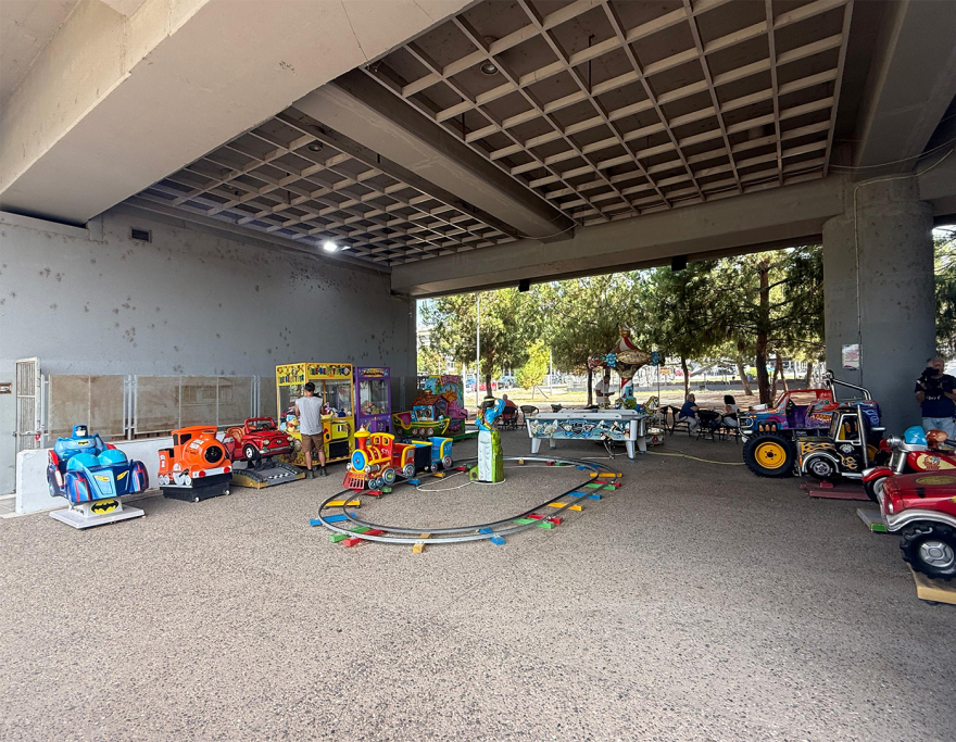 Θεσσαλονίκη: 5χρονος ακούμπησε παιχνίδι σε αναψυκτήριο και έπαθε έγκαυμα - Συνελήφθησαν δύο άτομα