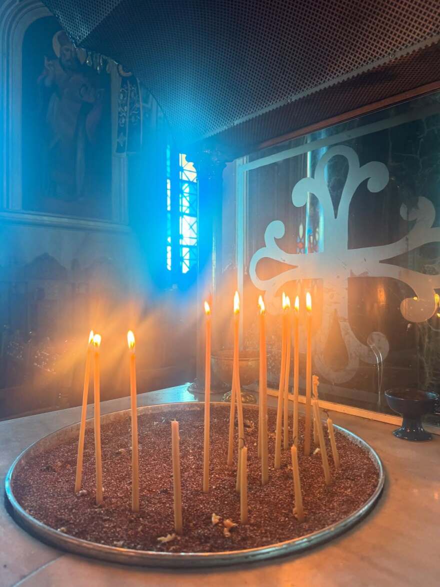 Η Ιωάννα Σαρρή κάνει διακοπές στα Κύθηρα - Δείτε φωτογραφίες