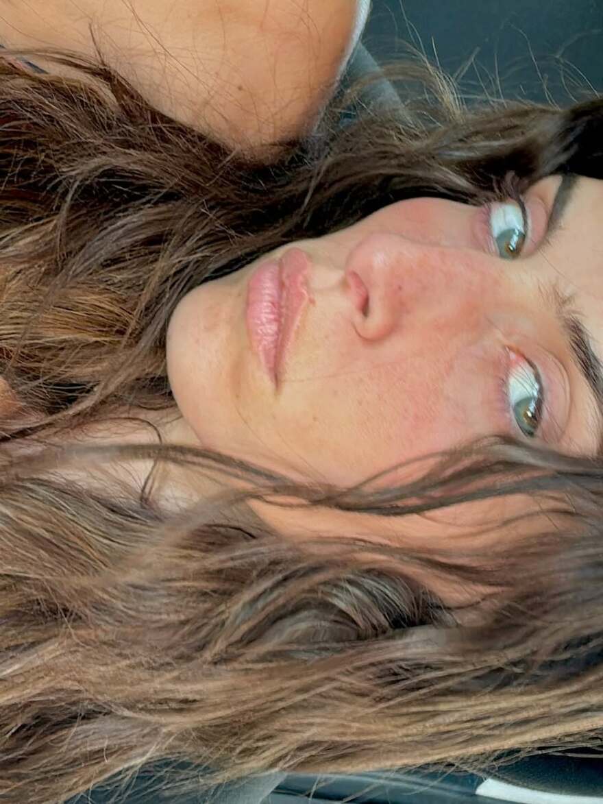 Η Ιωάννα Σαρρή κάνει διακοπές στα Κύθηρα - Δείτε φωτογραφίες