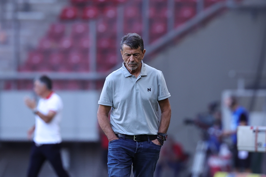 Super League 1: Οι «στρατηγοί» Μεντιλίμπαρ, Βιτόρια, Λουτσέσκου και Νίκολιτς ψάχνουν νέες επιτυχίες - Οι προπονητές των 14 ομάδων 