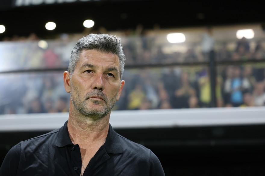 Super League 1: Οι «στρατηγοί» Μεντιλίμπαρ, Βιτόρια, Λουτσέσκου και Νίκολιτς ψάχνουν νέες επιτυχίες - Οι προπονητές των 14 ομάδων 