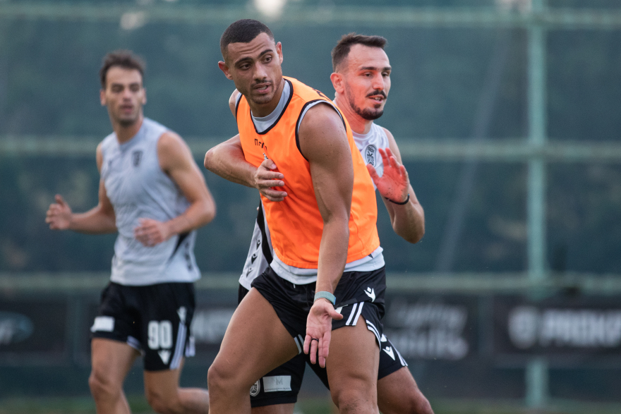 Super League 1: Τα μεταγραφικά μπαμ του καλοκαιριού - Από τον Γιόβιτς και τον Καμπελά στον Καλάμπρια και τον Ιβανούσετς 