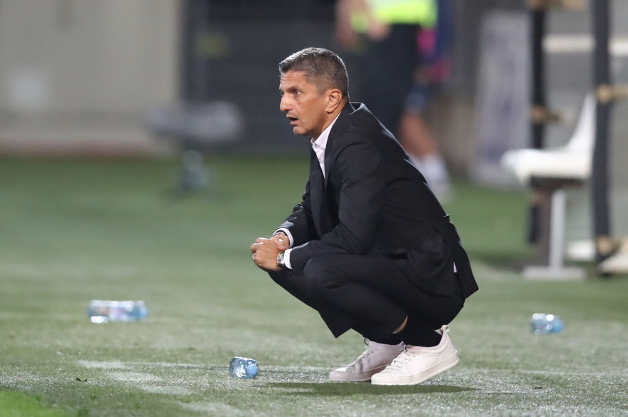 Super League 1: Οι «στρατηγοί» Μεντιλίμπαρ, Βιτόρια, Λουτσέσκου και Νίκολιτς ψάχνουν νέες επιτυχίες - Οι προπονητές των 14 ομάδων 